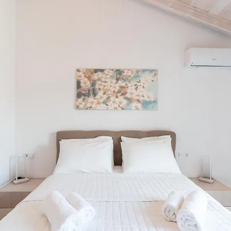 Sunnyvale Methoni (Messenia)